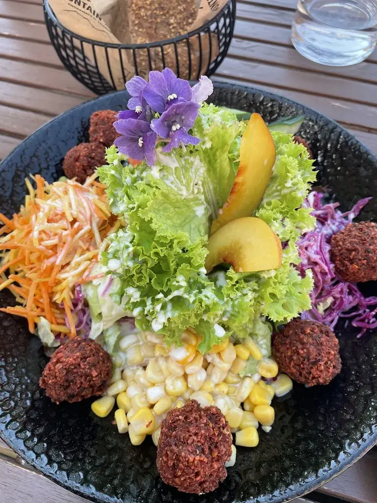 Cassandra Tyagi_Matti_Andermatt_review