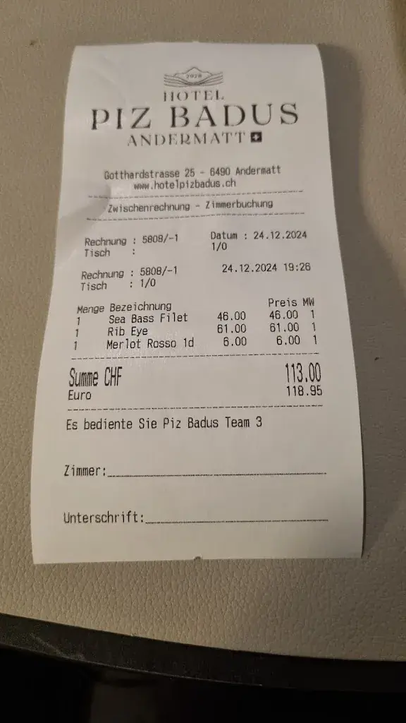 Pichayut Vacharavikrom_Steakhouse by Hotel Piz Badus_Andermatt_avis