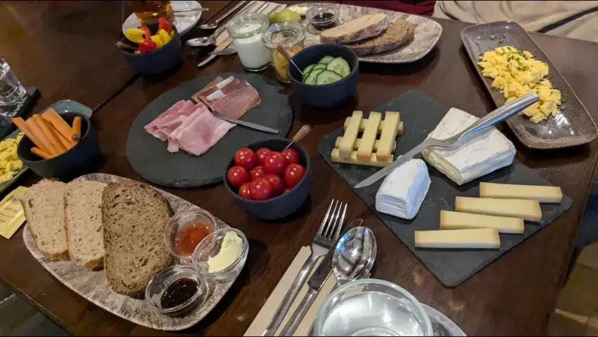 yui KENYOSHI_Boutique Hotel The River House_Andermatt_avis