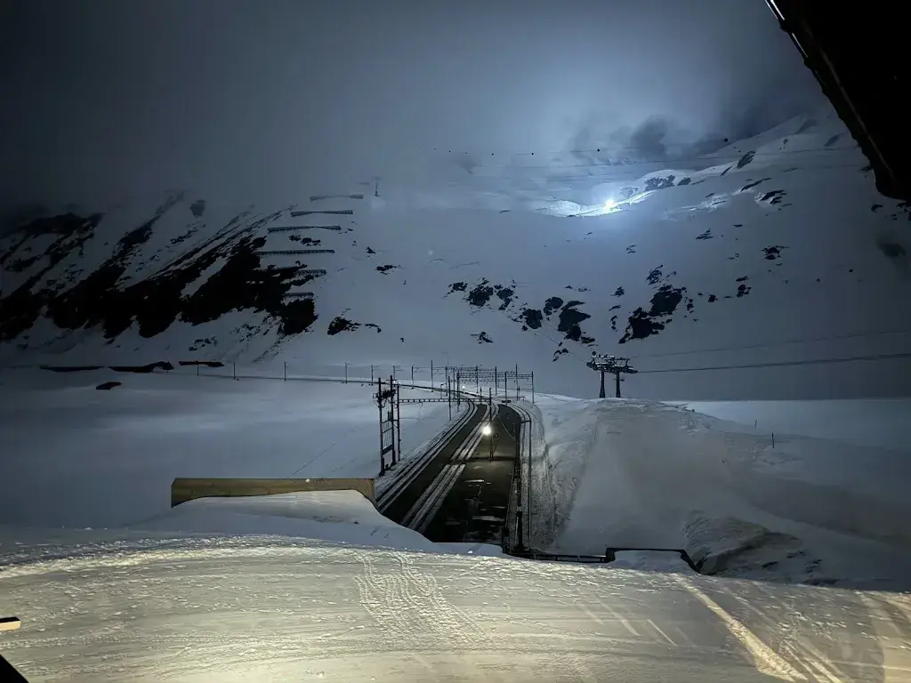 Walter Minnella_Piz Calmot_Andermatt_avis