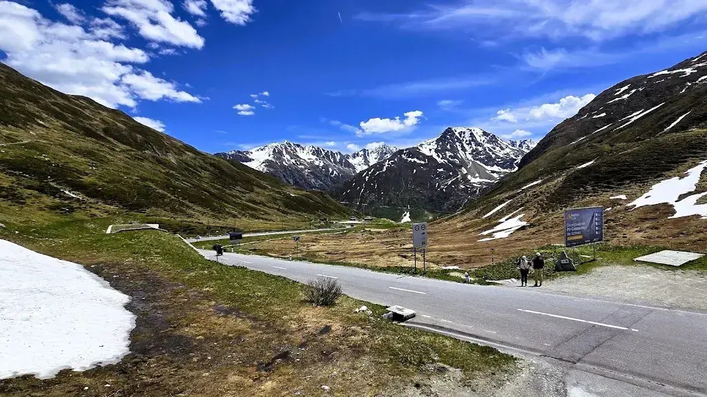 Buschauer_Ustria Alpsu_Tujetsch_avis