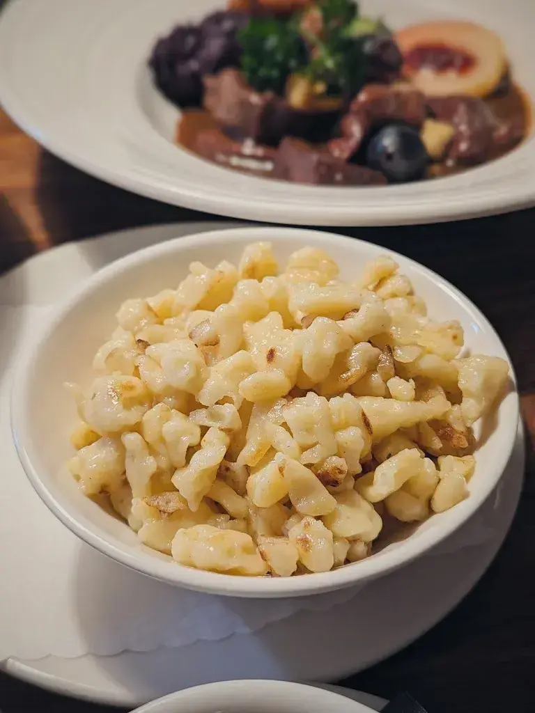 Renny Toh_Ustria Alpsu_Tujetsch_avis