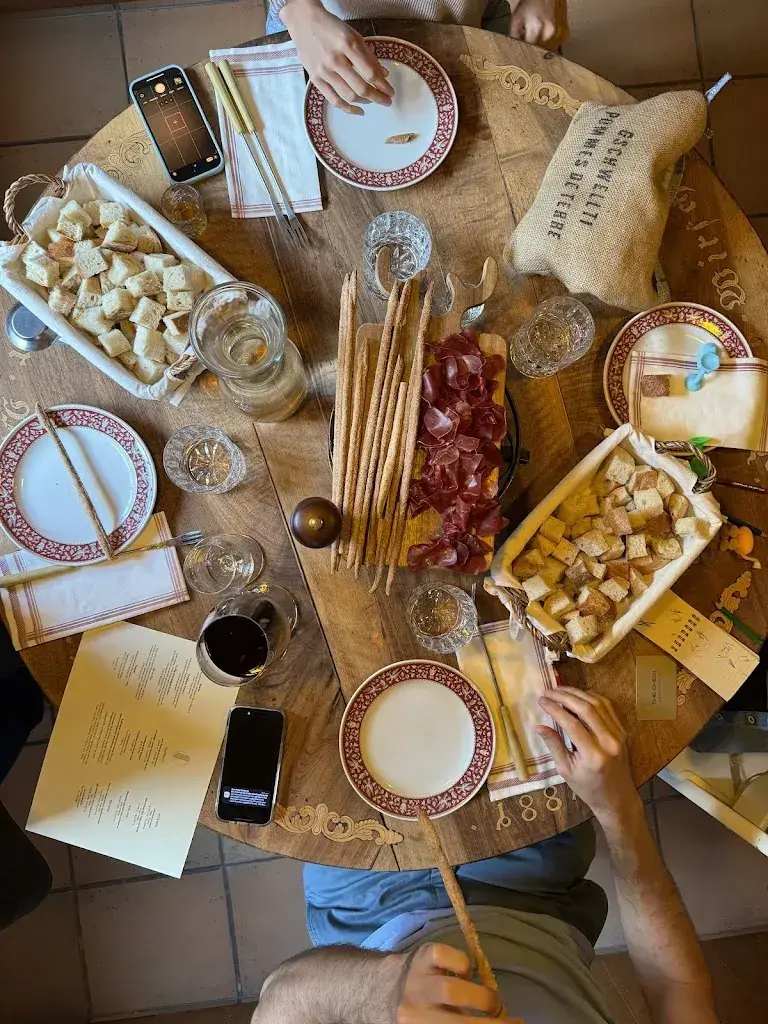 Menu_Fondue-Burg_Hospental_image_6