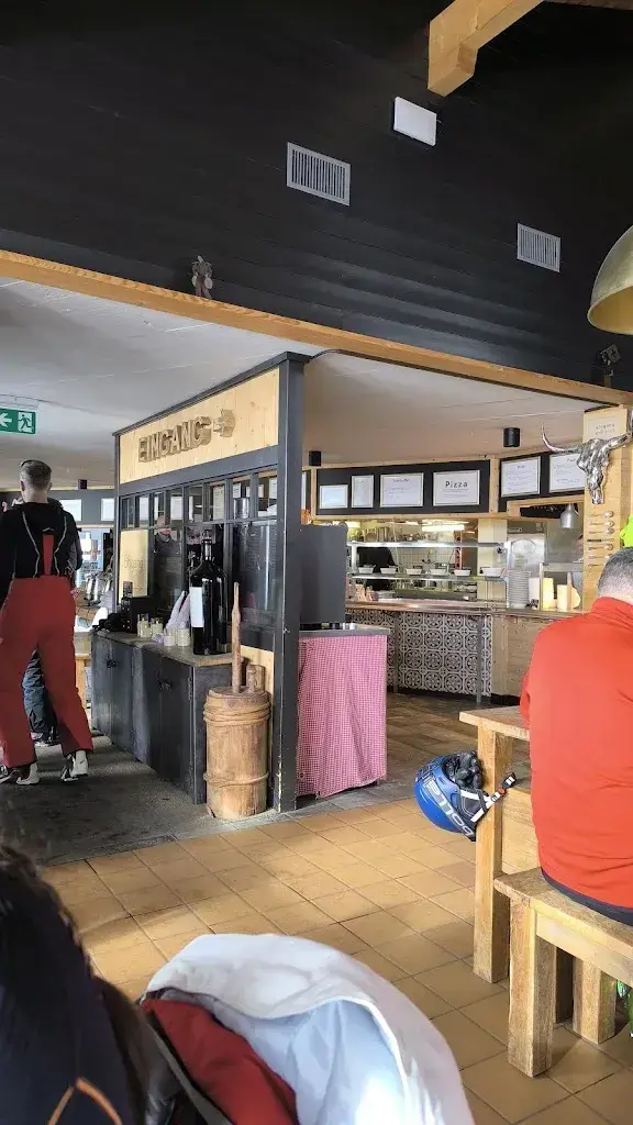 Okan Bostan_Bergrestaurant NätschenArena_Andermatt_review