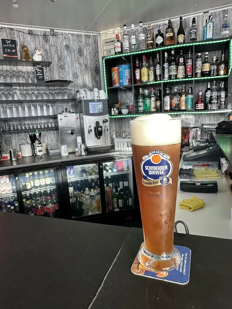 Davide Rüetschi_Biber Bar_Andermatt_avis