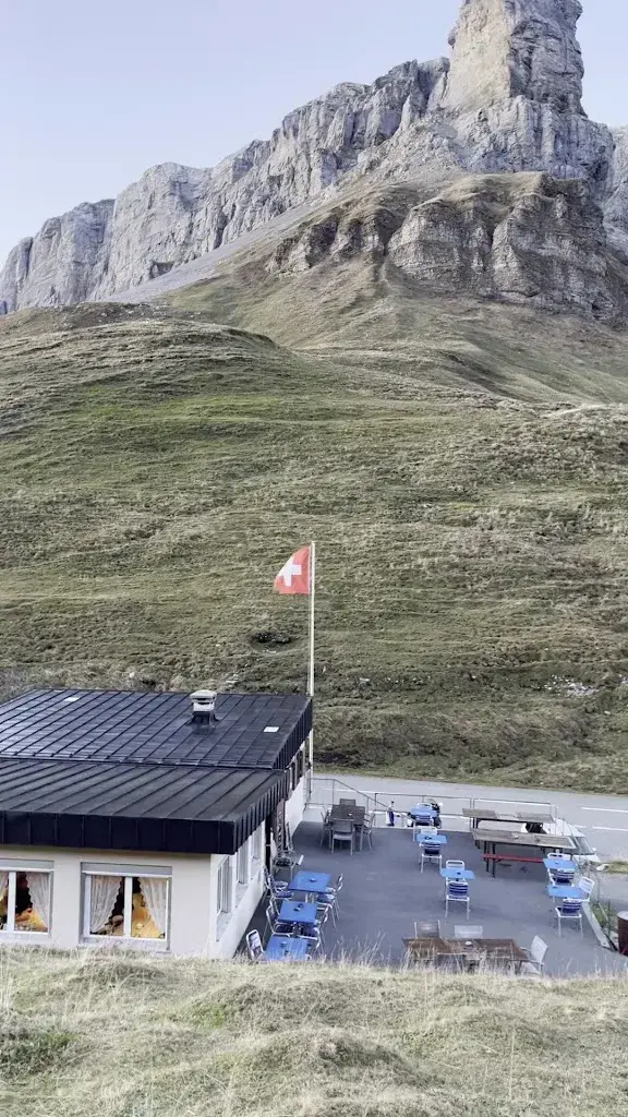 Dolev Cohen_Gasthaus Sonne Urnerboden_Urnerboden_avis
