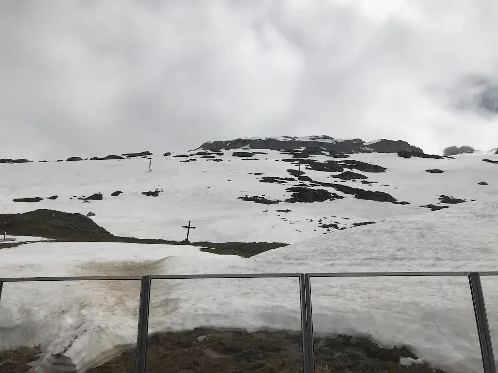 Elizabeth Martinez_Restaurant Klausenpass_Spiringen_avis