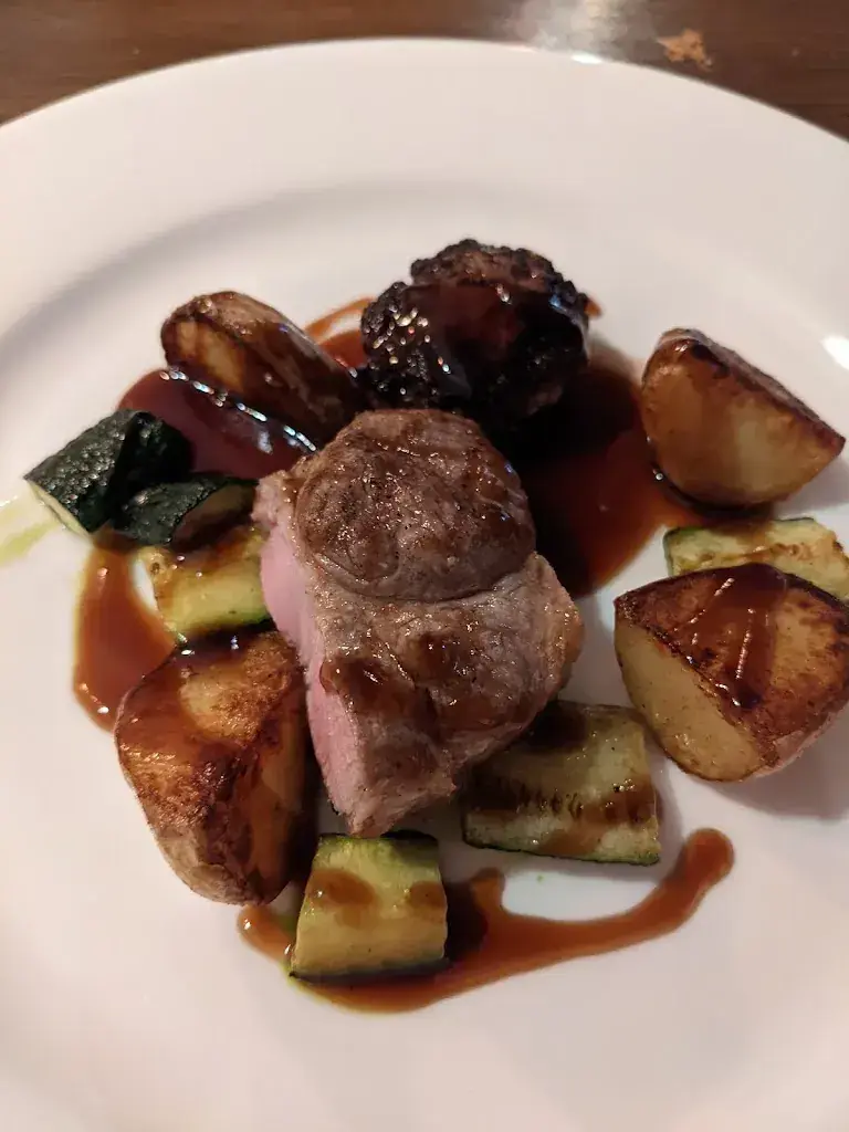 Zephanie Cole_Restaurant Anker_Flüelen_review