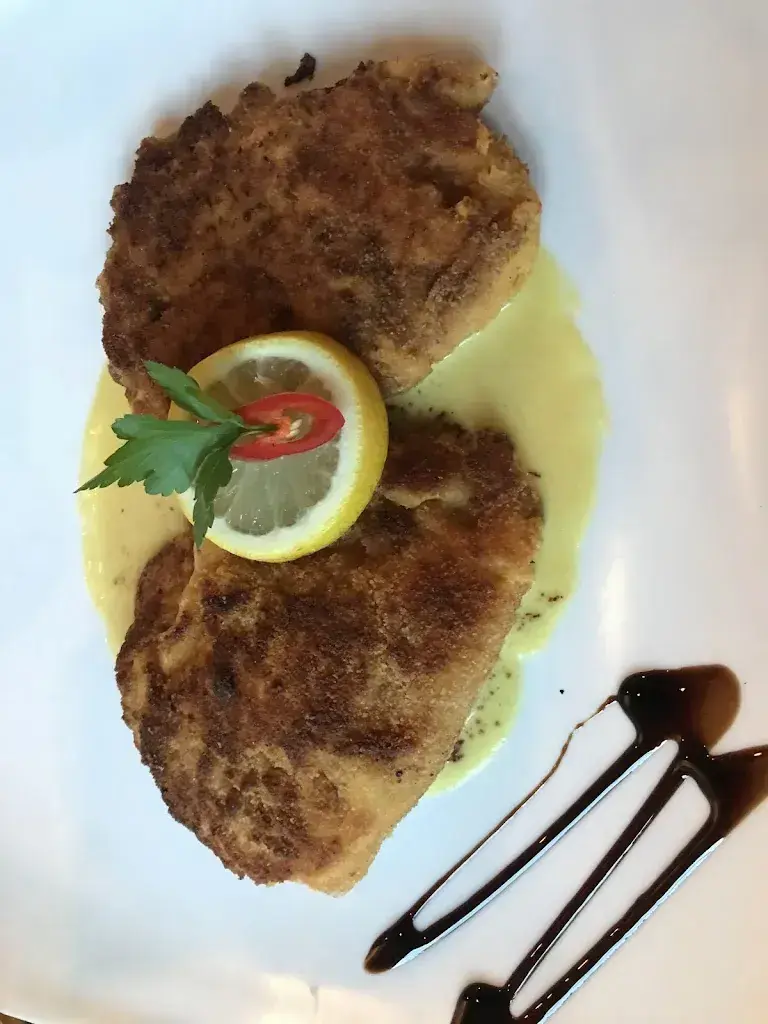 Phillip Cain_La Chica_Erstfeld_avis