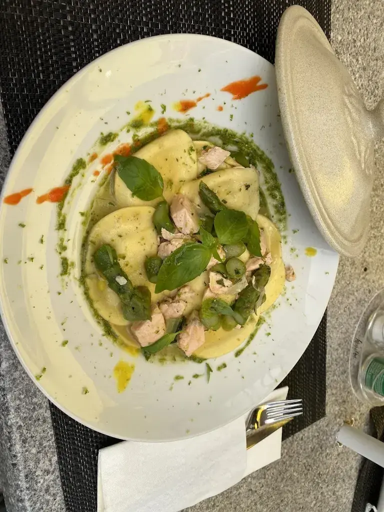 Ajeje Brazof_Hotel Restaurant Hirschen Asia_Erstfeld_review