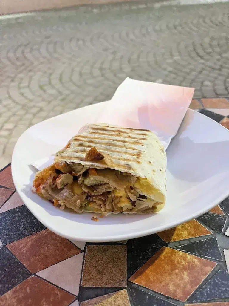 Jenny Brownlow_Pizzeria Fiora_Flüelen_review