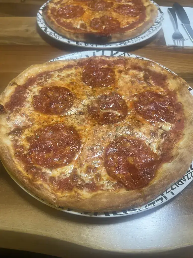 Tkzing_Pizzeria Fiora_Flüelen_review