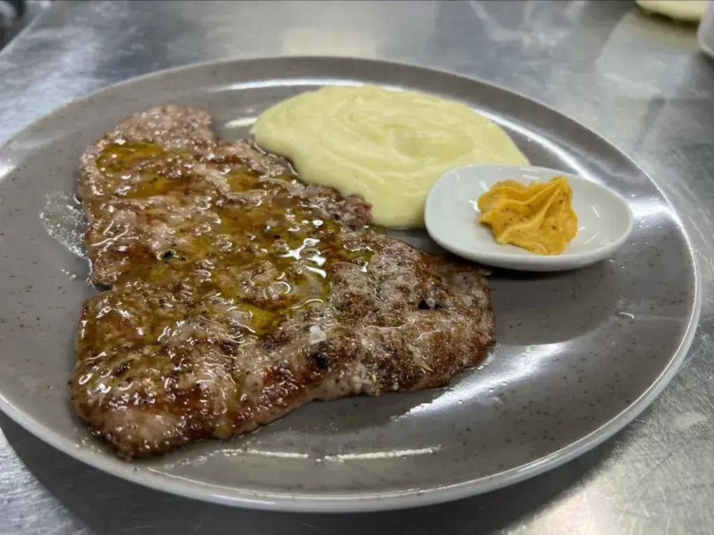 Menu_Edelweiss Grillhouse und Restaurant_Flüelen_image_5