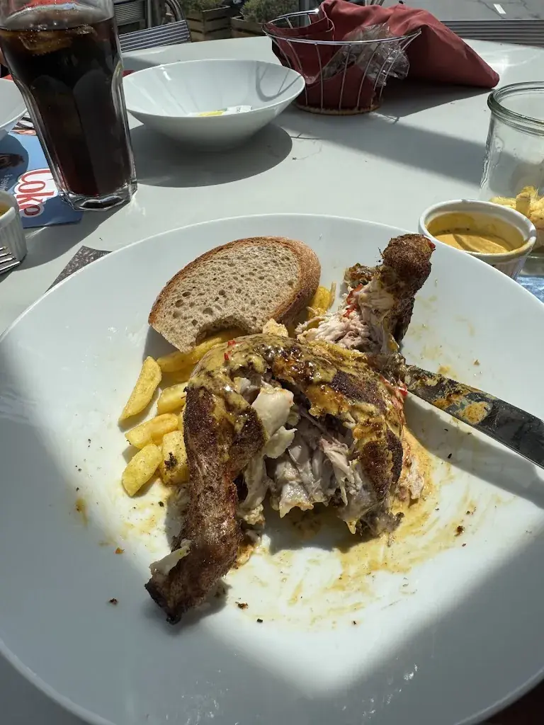 Sam Jewkes_La Sorpresa_Amsteg_Bewertung