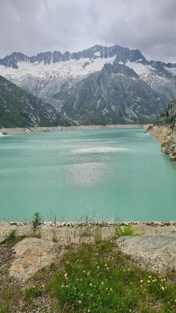 Adam Mcneill_Berggasthaus Dammagletscher_Göschenen_review