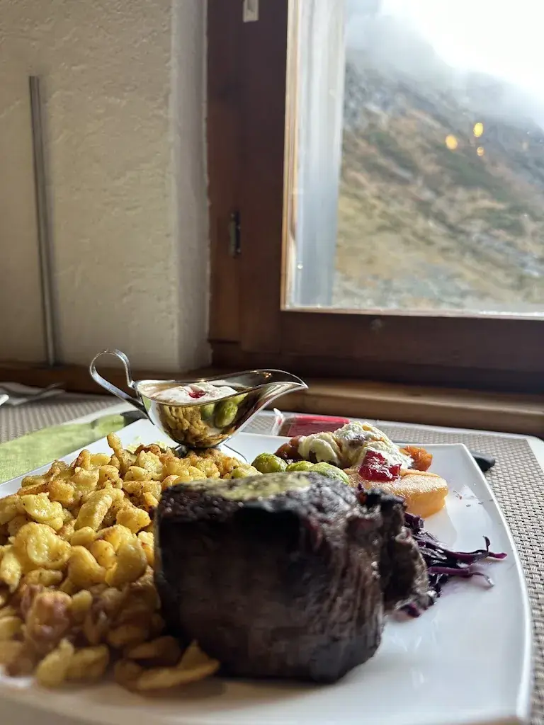 David Mejia Orellana_Gotthard-Mätteli_Hospental_review