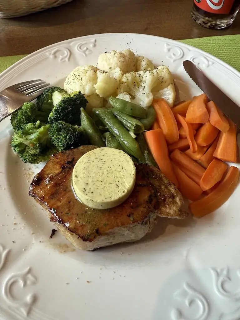 Arman Tajarrod_Gasthaus Bergheim_Gurtnellen_review