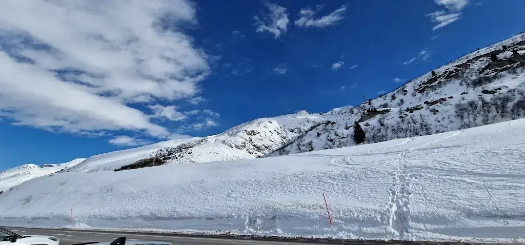 Giorgos Christodoulou_Naturstubä - Zumdorf_Hospental_avis