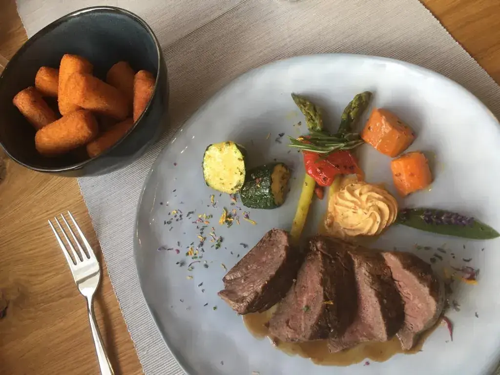 Menu_Restaurant & Hotel Rössli_Seedorf_immagine_3