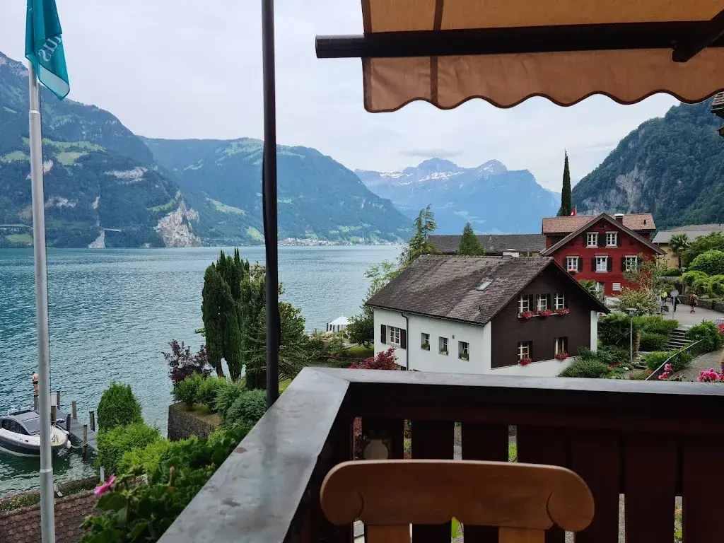 Søren Fog_Zwyssighaus_Bauen_avis