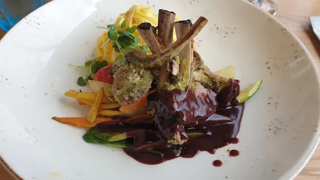 Beachhouse Isleten restaurant à Bauen