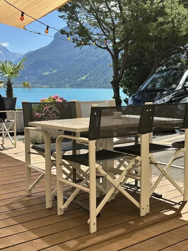 Dina Hassouneh_Beachhouse Isleten_Bauen_review