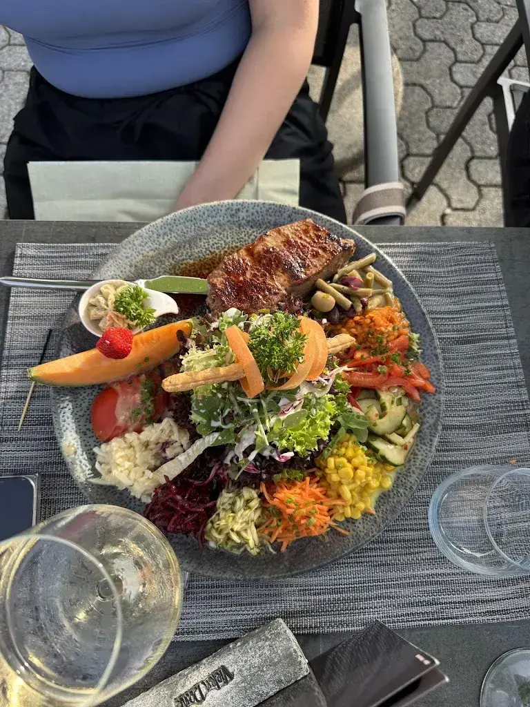 Josh Brown_Volligen_Seelisberg_review