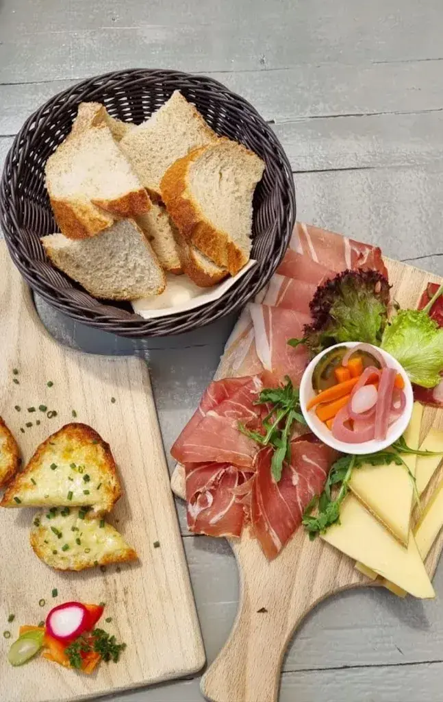 Daniela Wuest_Restaurant Rütlihaus_Seelisberg_review