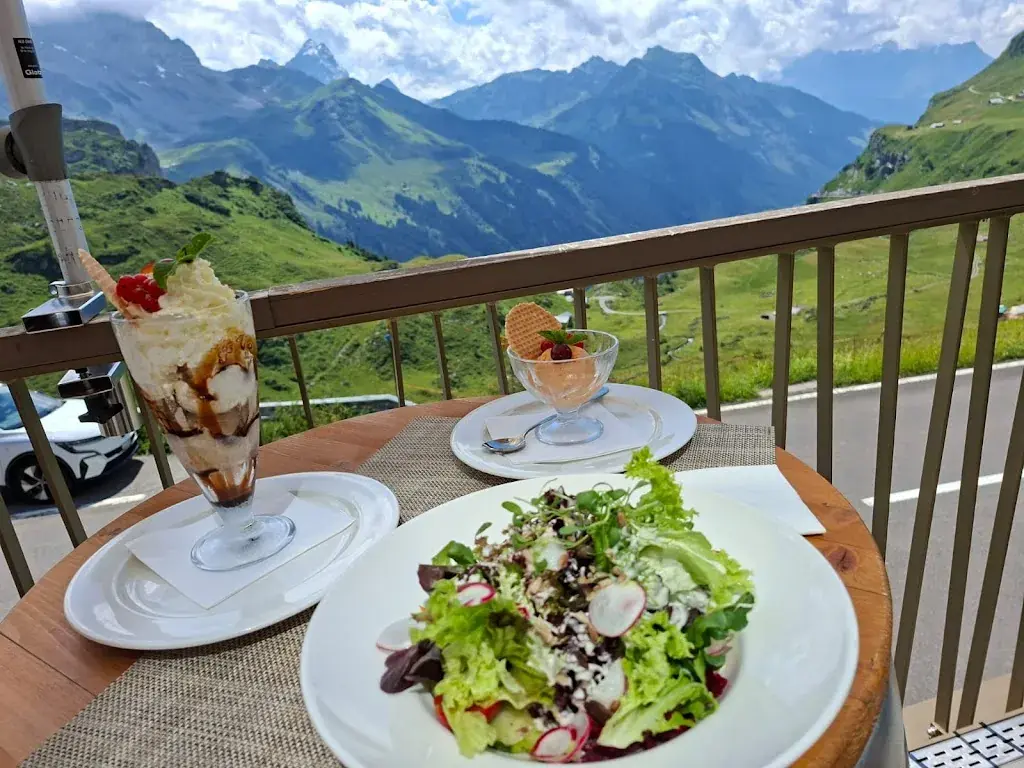 Sebastiaan van Vugt_Hotel Klausenpass_Unterschächen_Bewertung