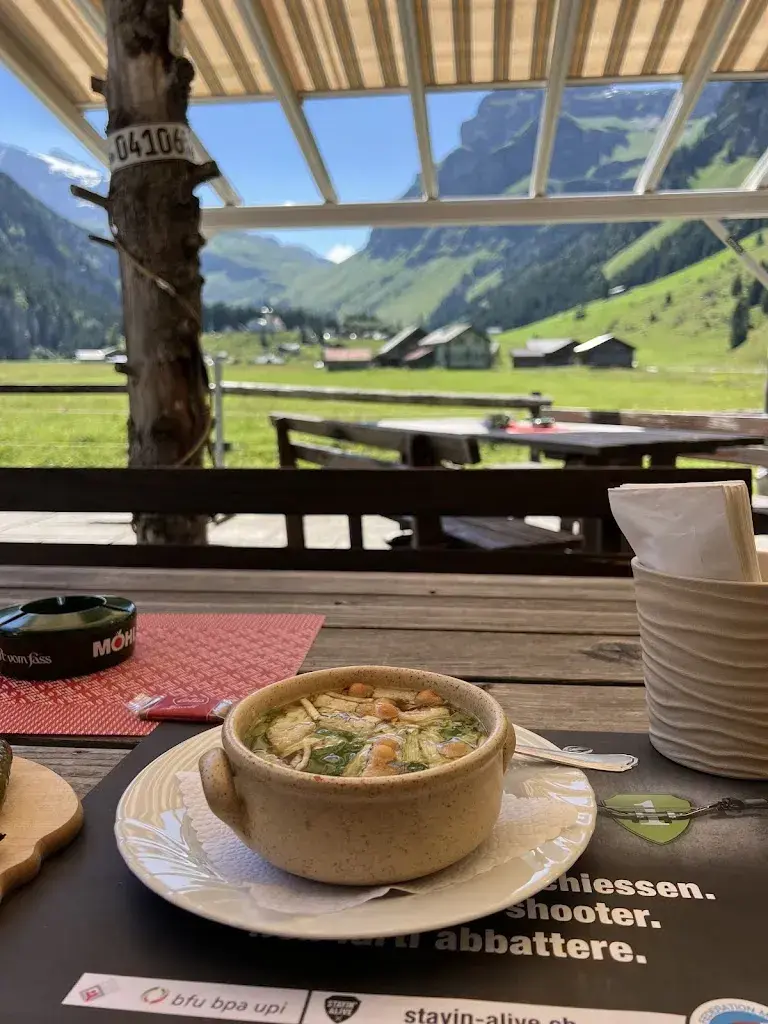 Meida Pociūnaitė_KLAUSE RANCH_Urnerboden_review