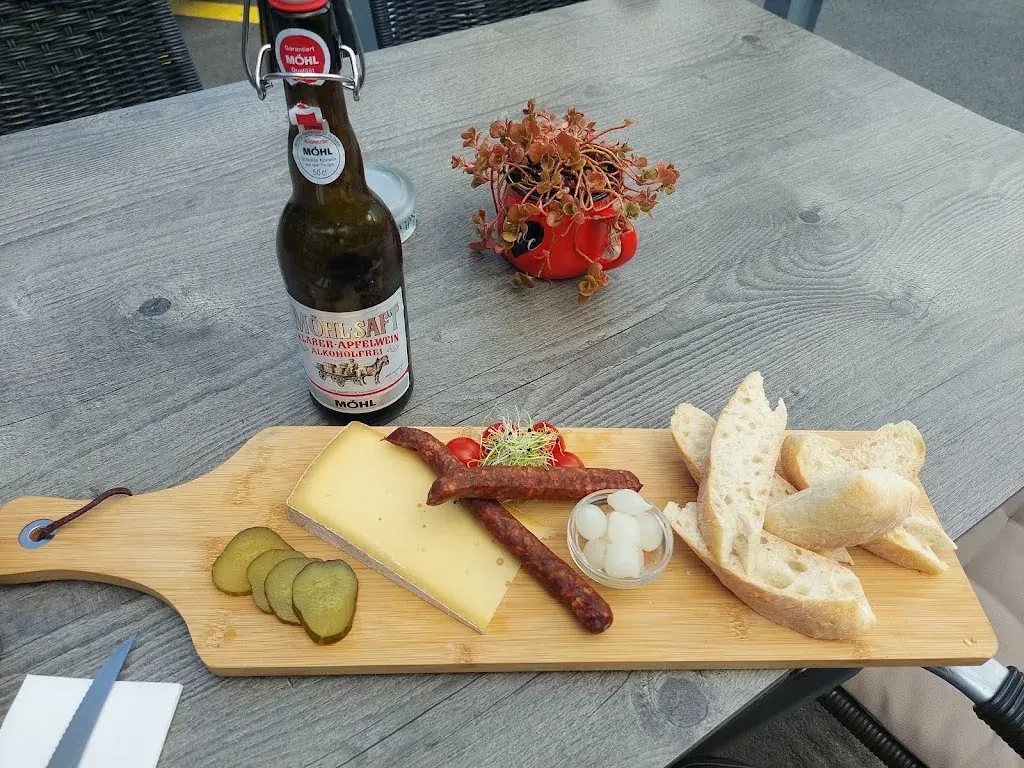 Ole_Sustenbrüggli_Meien_review