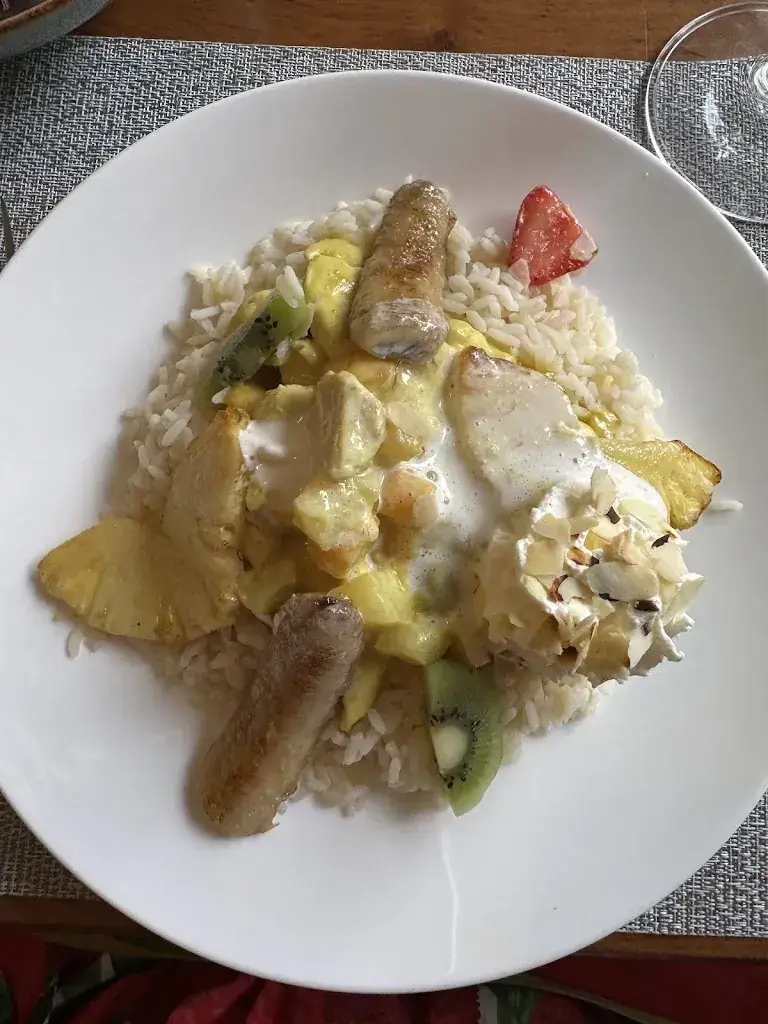 Eveline Rossi-Jackson_Gasthaus Meinradsberg_Einsiedeln_avis