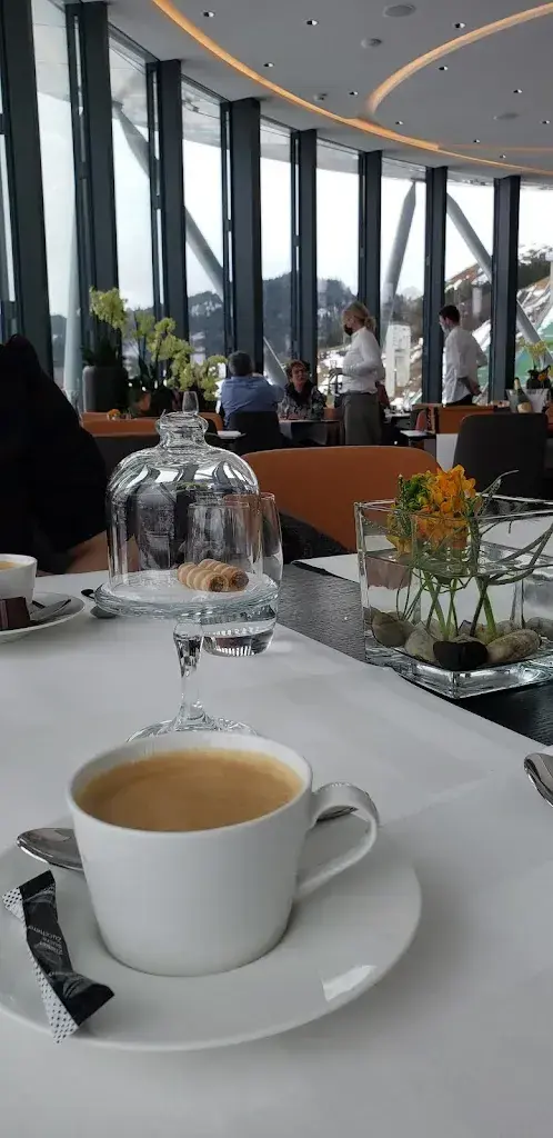 Solhae Yoon_SILO Restaurant | Lounge | Kantine_Einsiedeln_avis