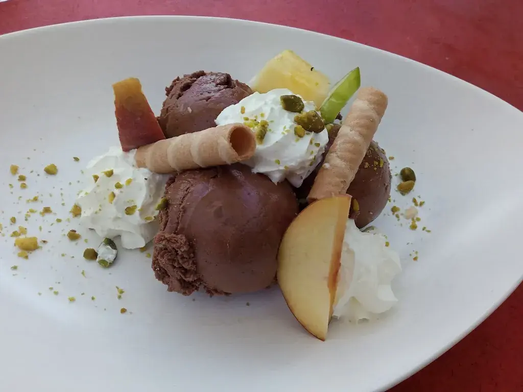 Karl Keiser_Klostergarten_Einsiedeln_review