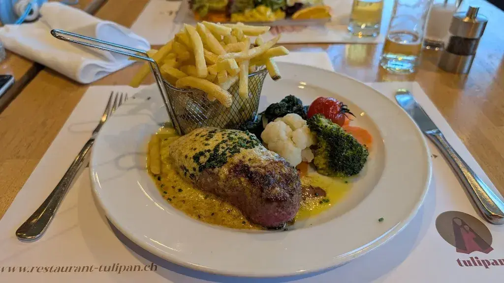 Hayko Riemenschneider_Tulipan_Einsiedeln_avis