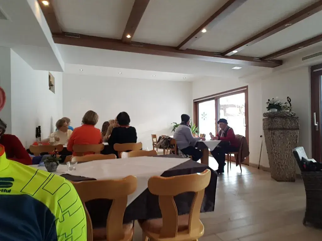 Remo G_Restaurant Tändli_Trachslau_avis