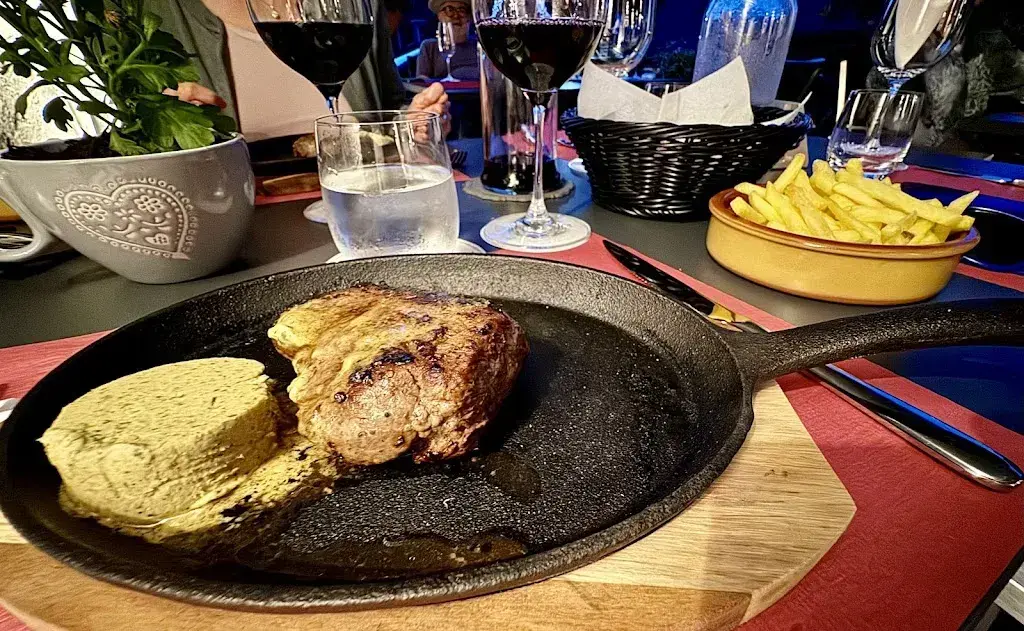 Reto Keller_SCHWYZER HÜSLI Beizli & Bar_Einsiedeln_review