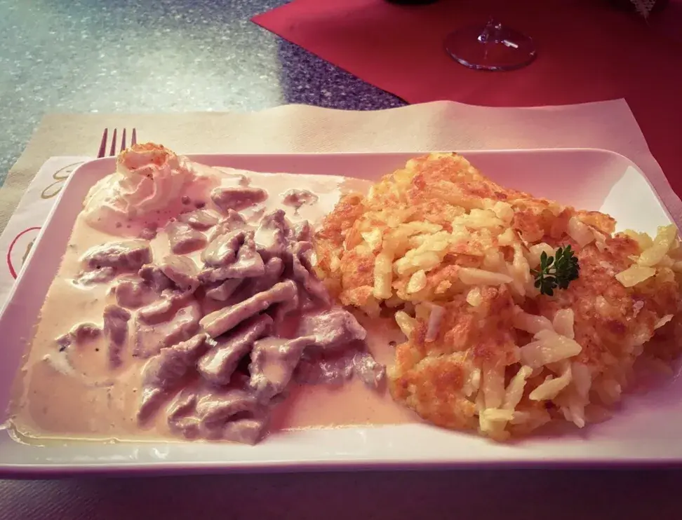 Nathalie Lamazares_Bäsä Beizli_Euthal_review