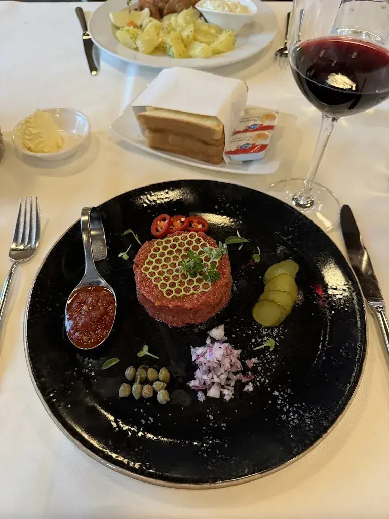 Joe Alikhanov_Landgasthof Seeblick_Gross SZ_avis