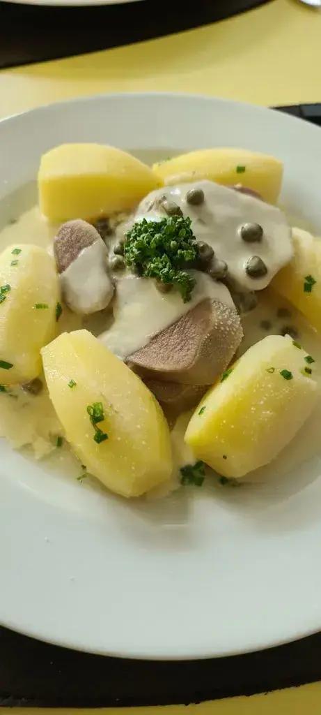 Thom Utiger_Chäppu Café Restaurant_Ittigen_review