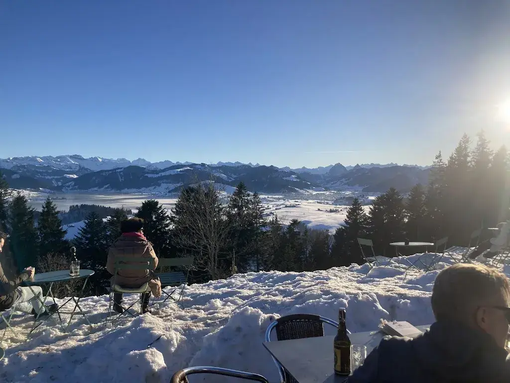 Sandy Gafner_Bergrestaurant Etzel Kulm_Feusisberg_avis