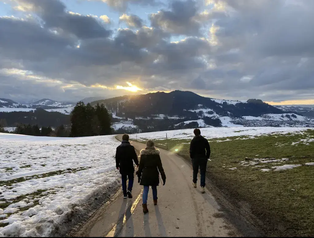 Amanda Weilenmann_Bergrestaurant Etzel Kulm_Feusisberg_avis