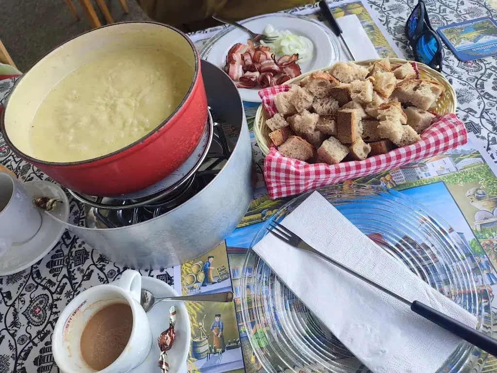 Katerina Kulickova_Restaurant Feld_Feusisberg_avis