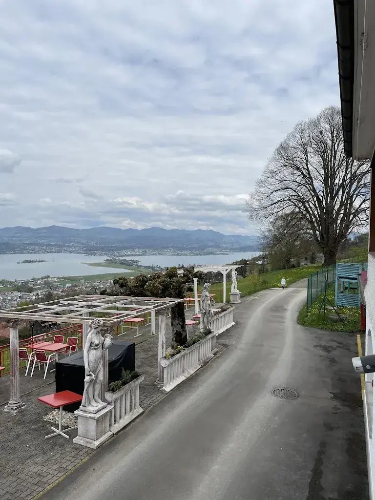 Ivan Alvarez_La Vista Feusisberg_Feusisberg_reseña