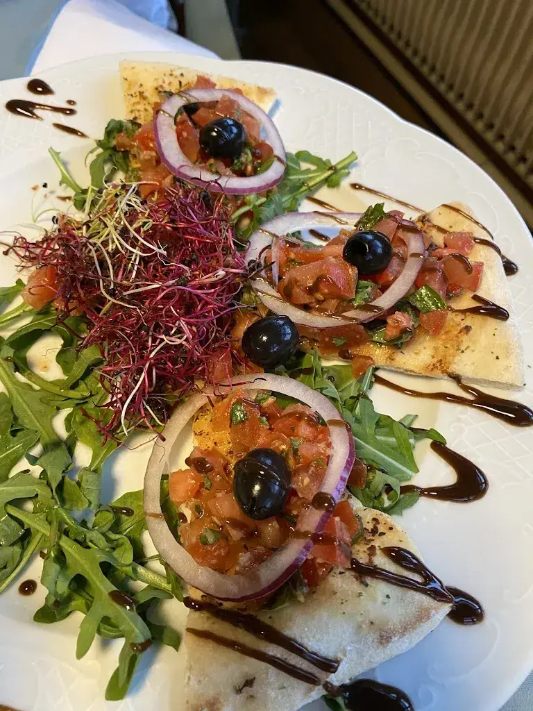 Ile Mitev_Rössli_Bolligen_review