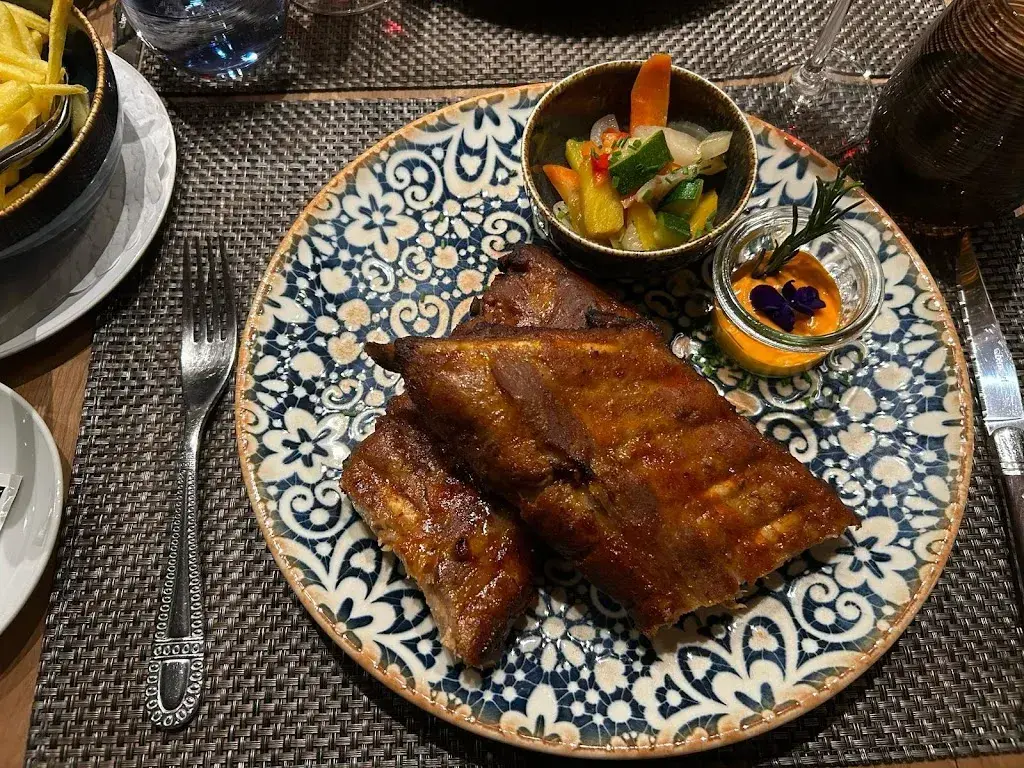 Heike Klopfer_Restaurant Adler Gersau_Gersau_avis