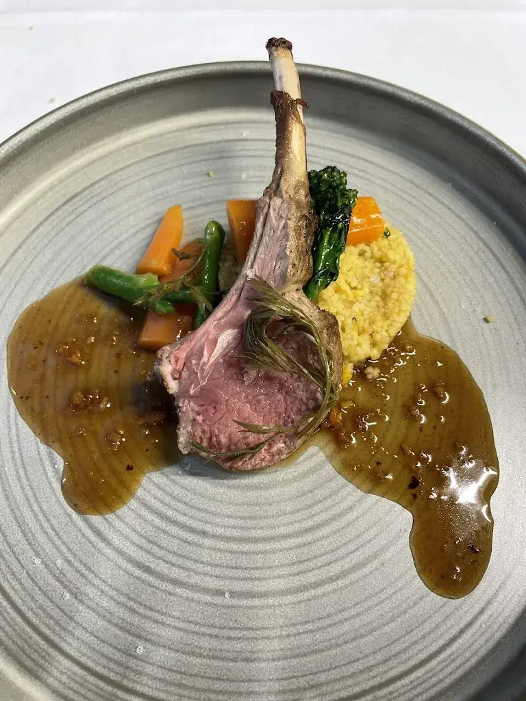 Simone Leicht_Restaurant Uma_Ostermundigen_avis