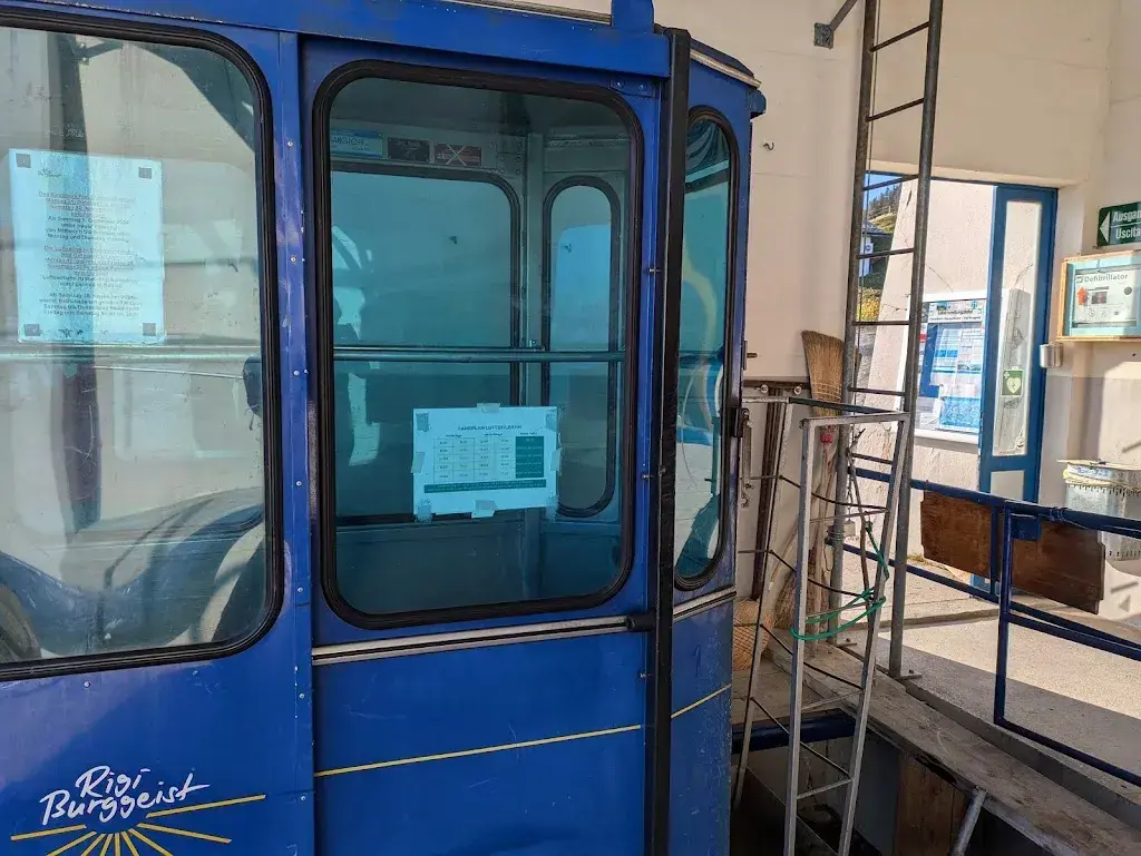 Sonja Bonin_Rigi-Burggeist_Gersau_review