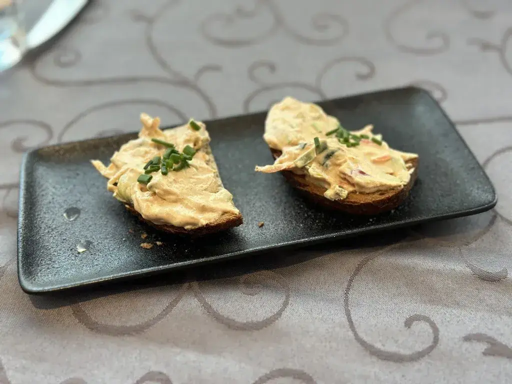 YH LEE_Restaurant & Cafe Schiller_Ingenbohl_Bewertung