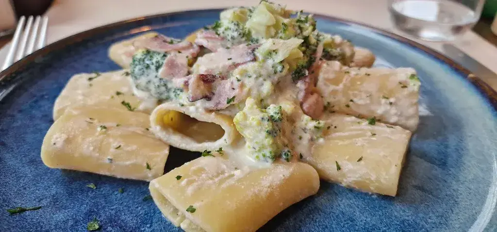 Menü_Pizzeria San Giorgio Steinbruch_Bäch SZ_Bild_2